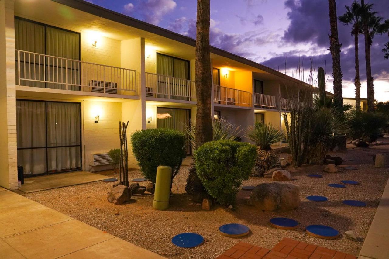 Motel 6-tucson, Az 2*